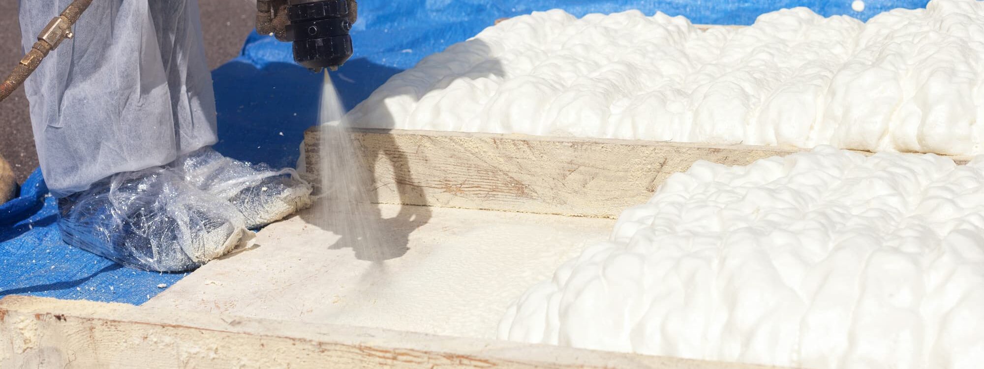 Quels types de sols sont les plus adaptés pour une isolation en mousse projetée ? Colmar